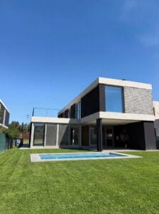 Riverside Blvd, NY 9