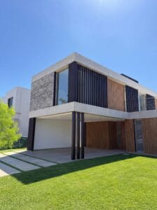 Riverside Blvd, NY 9